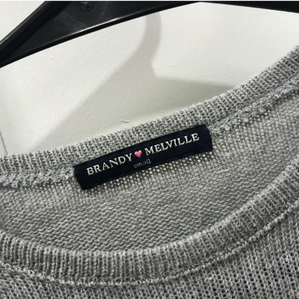 Brandy Melville long sleeve top - Picture 2 of 2